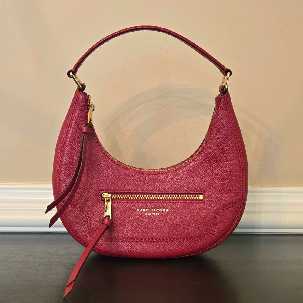 Red Marc Jacobs Crescent shoulder bag (hobo style)